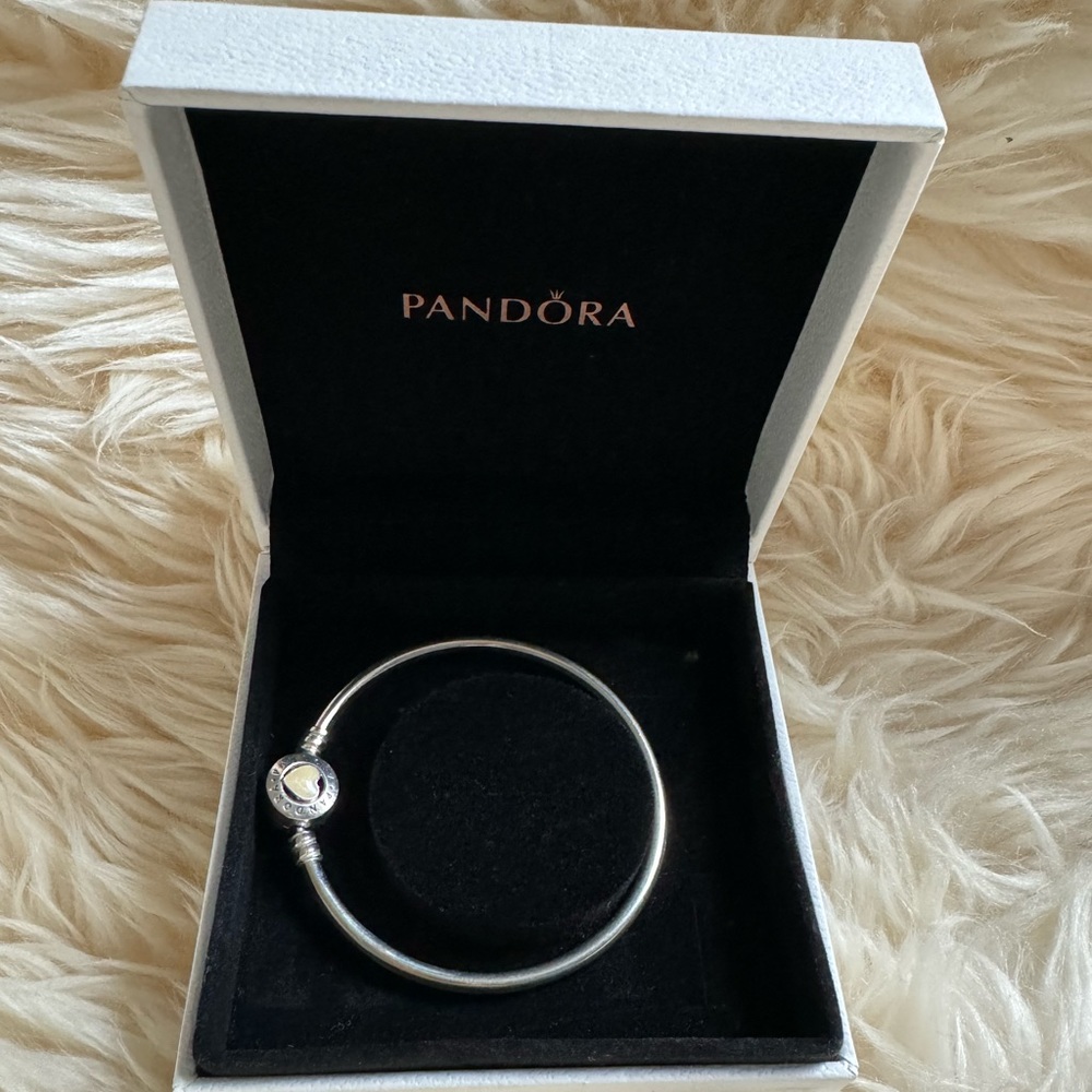 NEW PANDORA Bangle Charm Bracelet